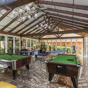 Mijas Costa Oasis By Grangefield Oasis Club Apart Otel